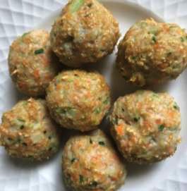 Cheesy chicken meatballs