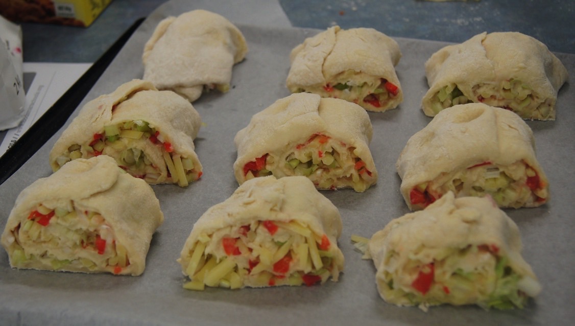 Cheesy Pizza Scrolls